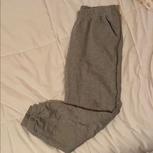 Cuffed gray joggers